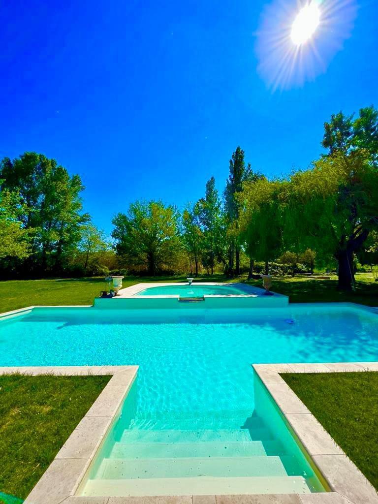 Mas Du Versadou, Dans Un Espace Naturel Protege, Piscine Couverte Chauffee Toute L'Annee, Spa Et Salle De Jeux Saint-Gilles  Dış mekan fotoğraf